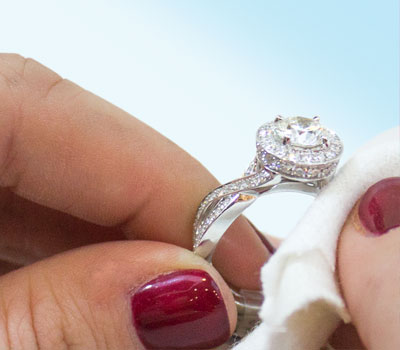 Polishing cloth on diamond ring